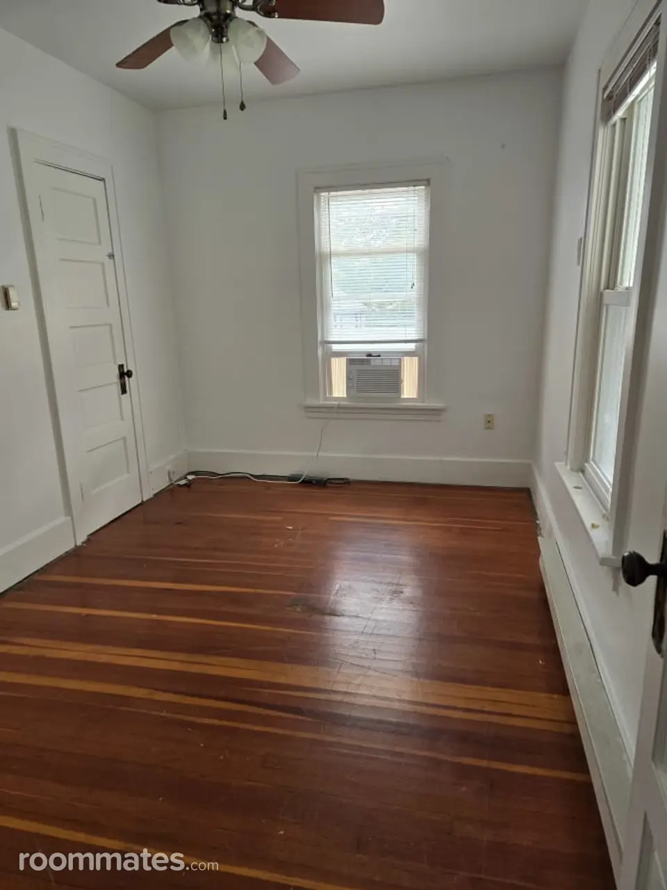 Profile photo 3 of 9