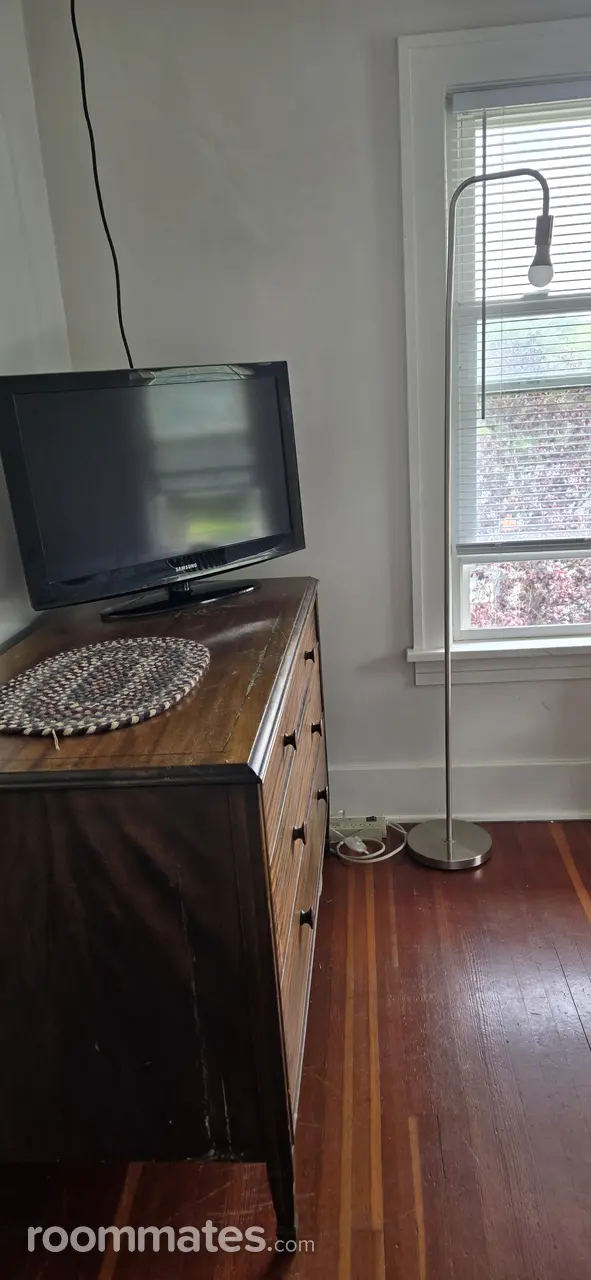 Profile photo 5 of 9