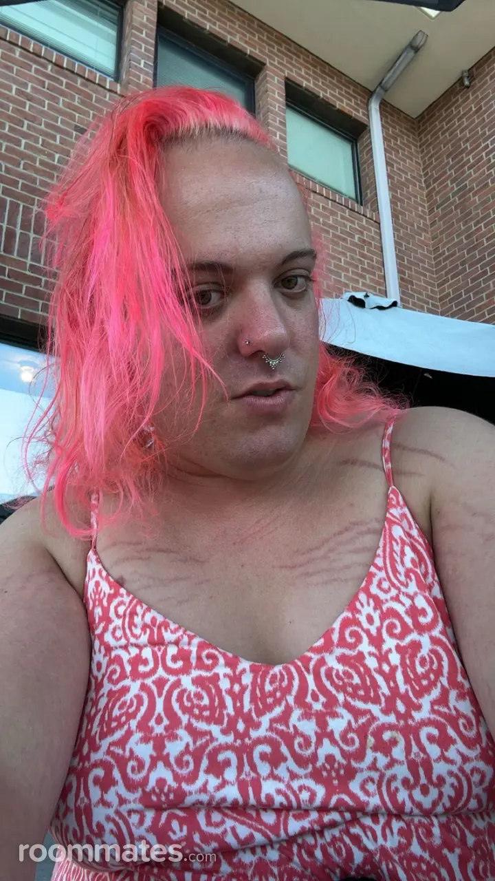 Profile photo 1 of 1