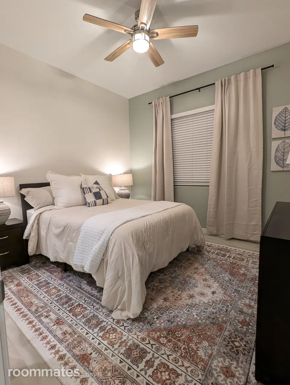 Profile photo 3 of 9