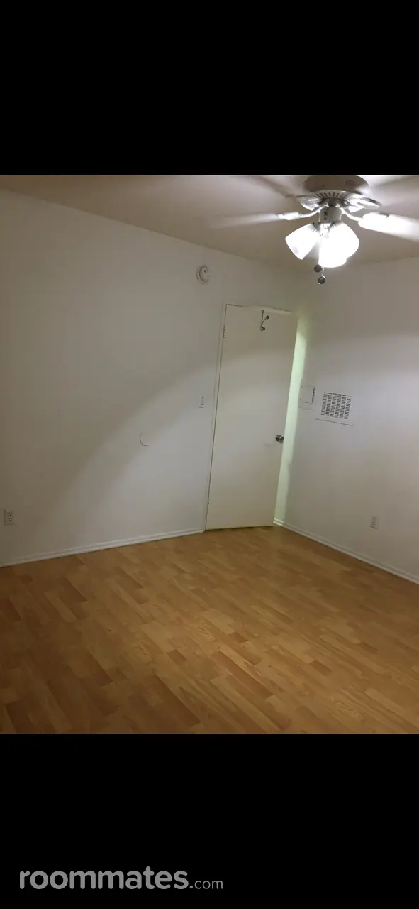 Profile photo 4 of 7