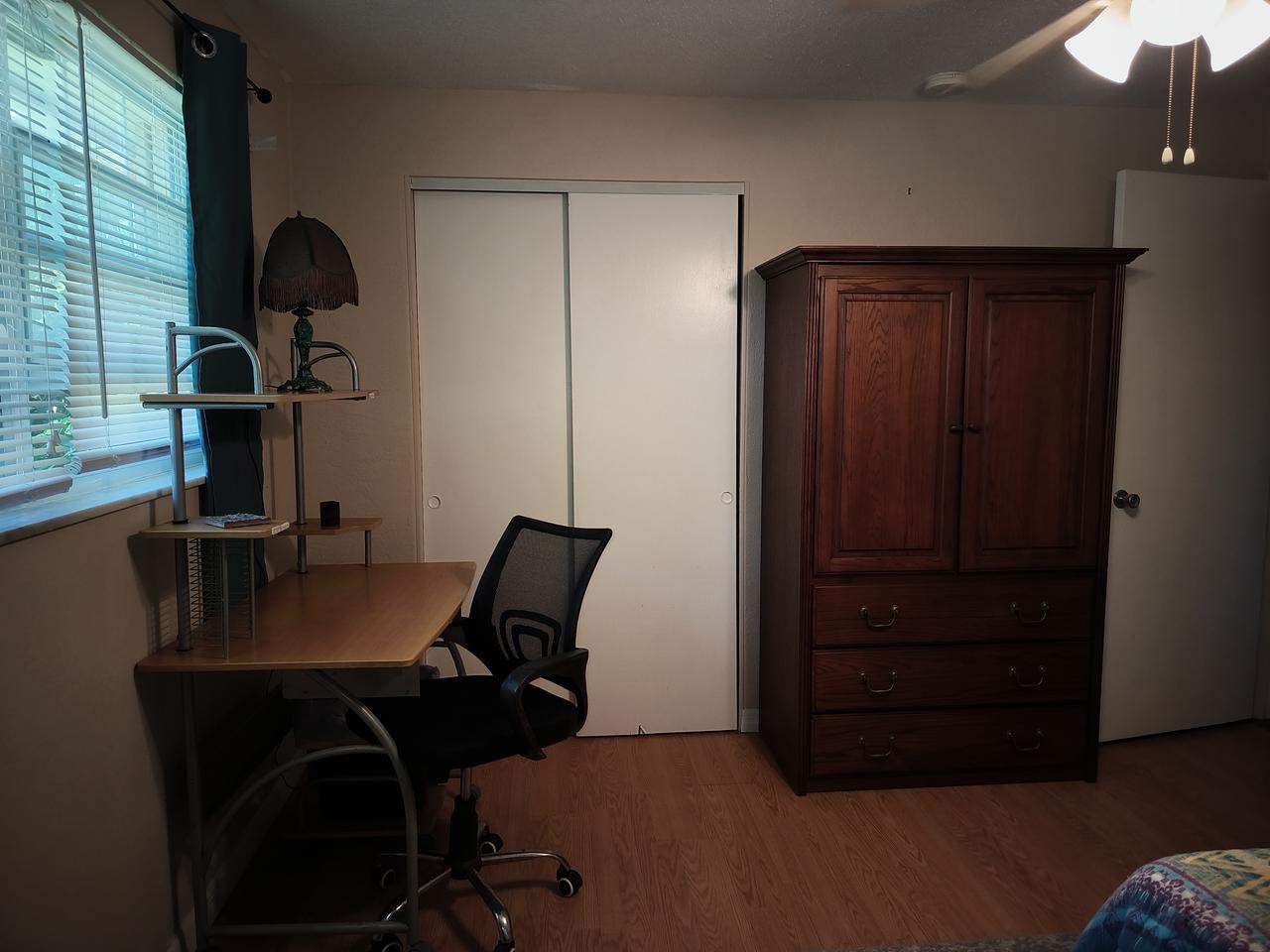 Profile photo 3 of 10