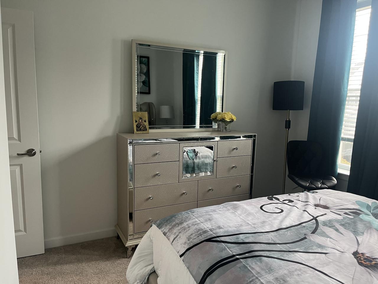 Profile photo 6 of 7