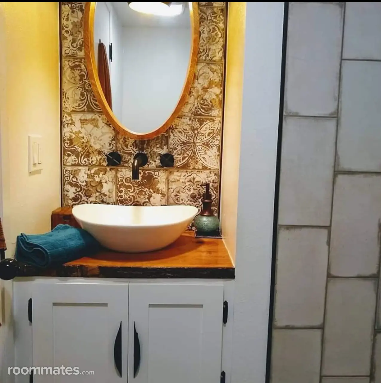 Profile photo 4 of 16