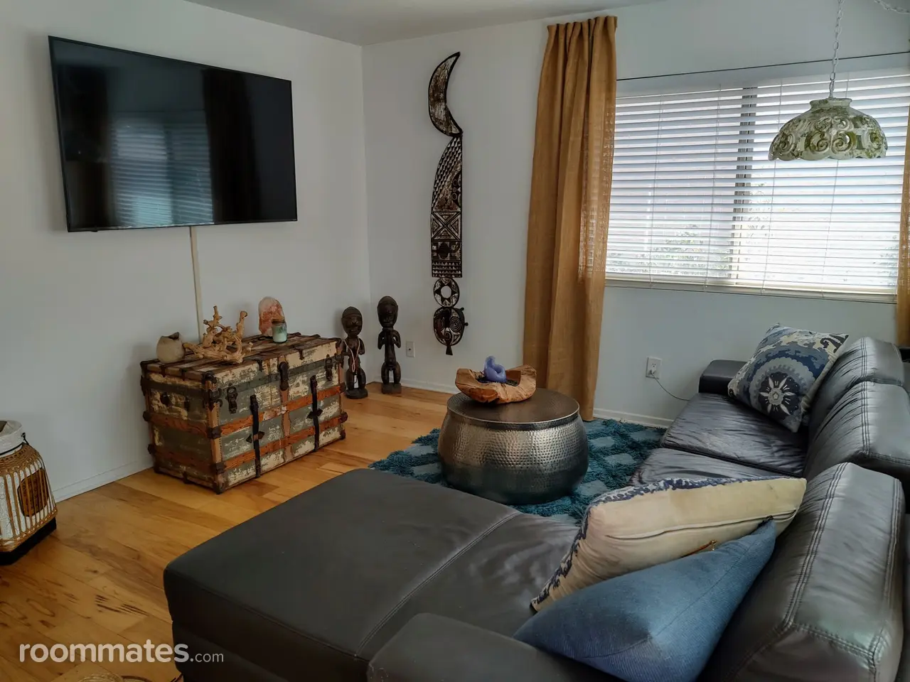 Profile photo 9 of 16