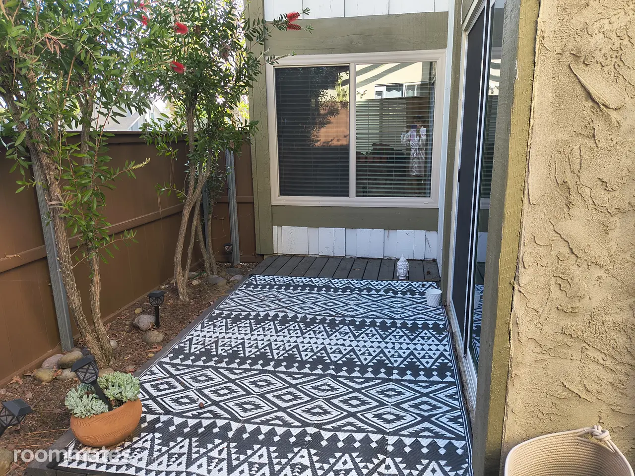 Profile photo 6 of 16