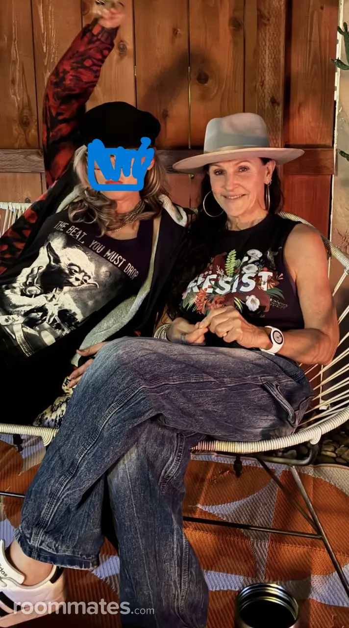 Profile photo 16 of 16