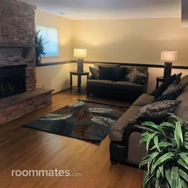 Room for rent in Colorado Springs, CO $925, house
