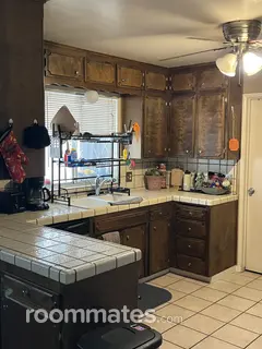 Room for rent in Fresno CA $700, house
