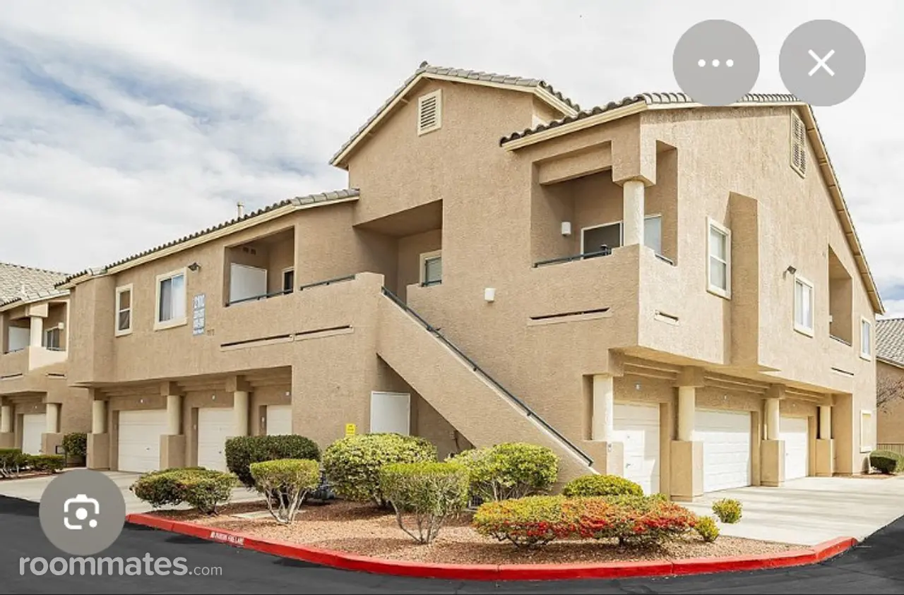 Profile photo 17 of 21