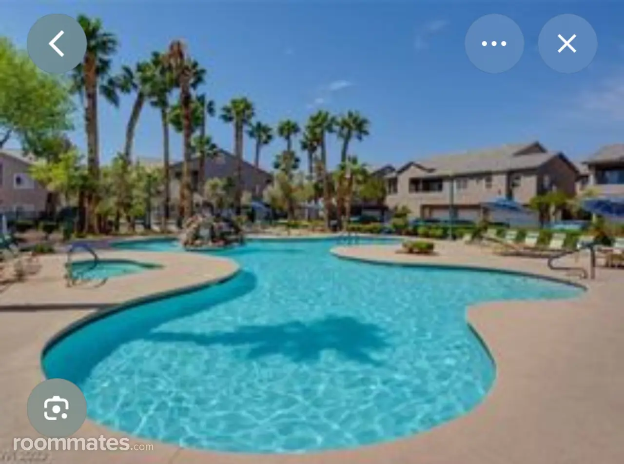 Profile photo 7 of 21