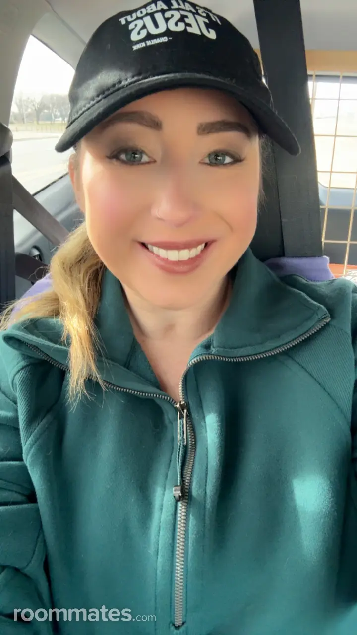 Profile photo 7 of 8