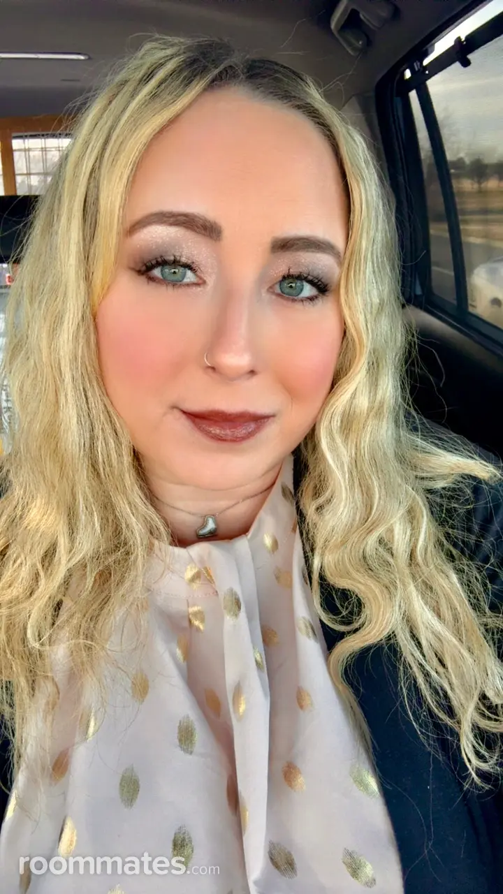 Profile photo 8 of 8