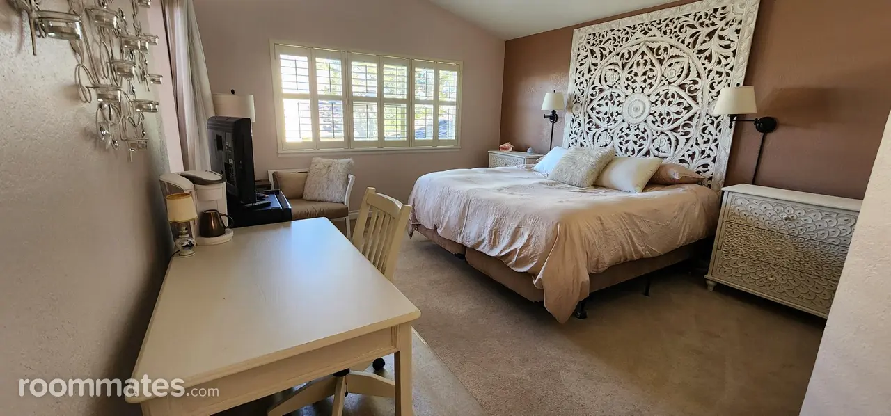 Profile photo 6 of 11