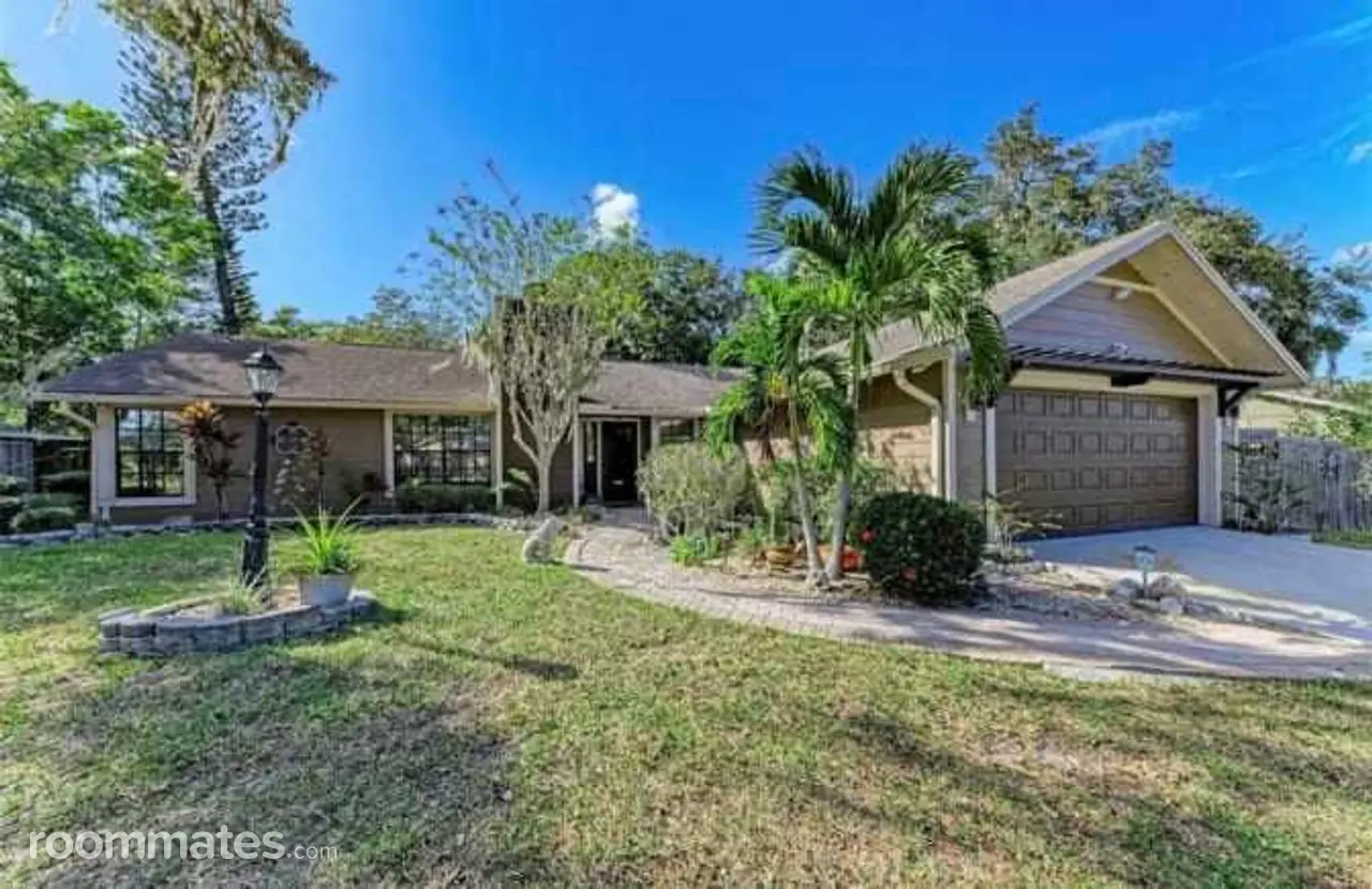 Profile photo 2 of 5