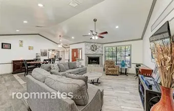 Room for rent in Bradenton, FL $850, house