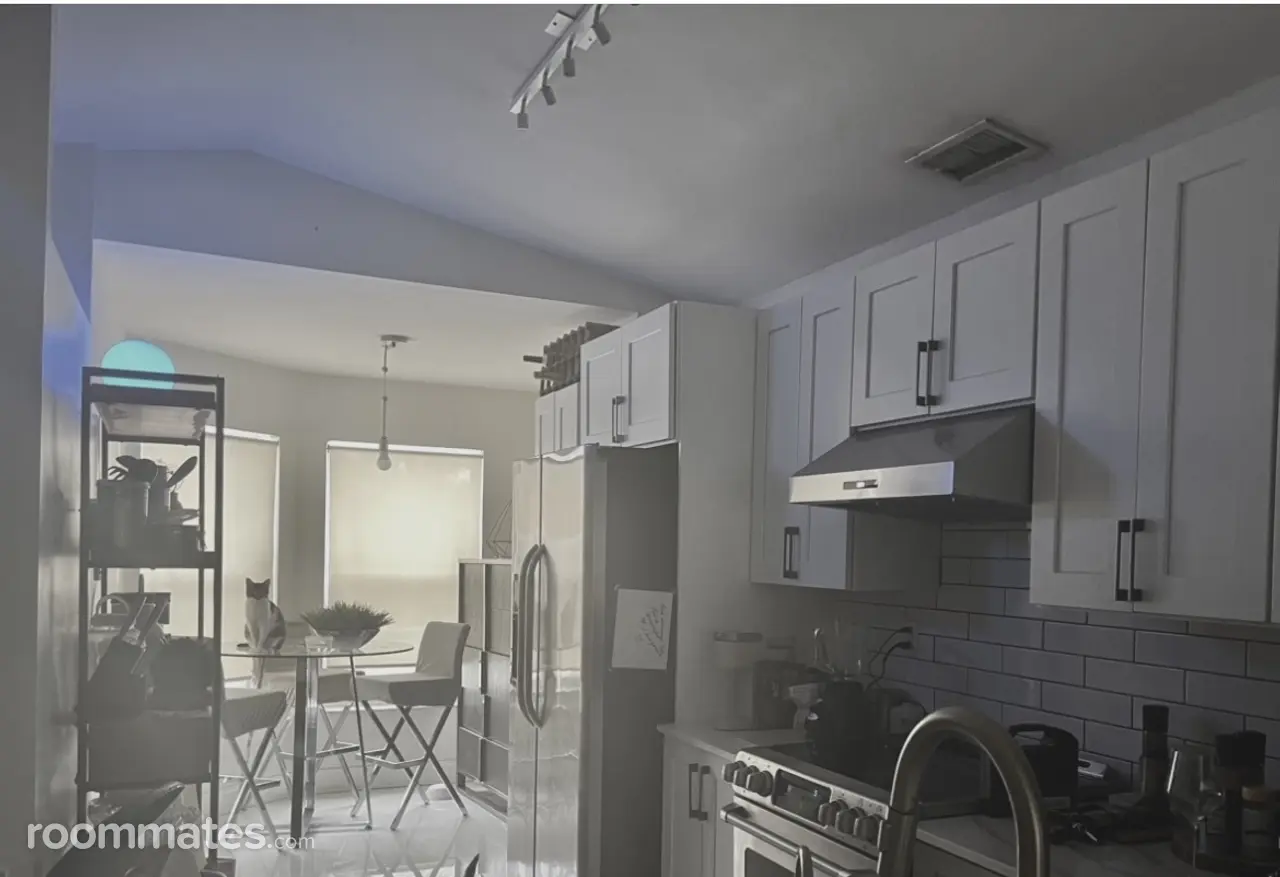 Profile photo 9 of 11