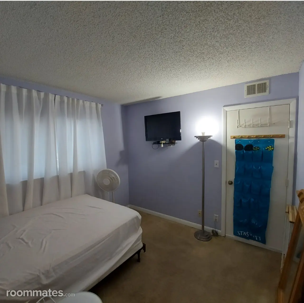 Profile photo 1 of 9