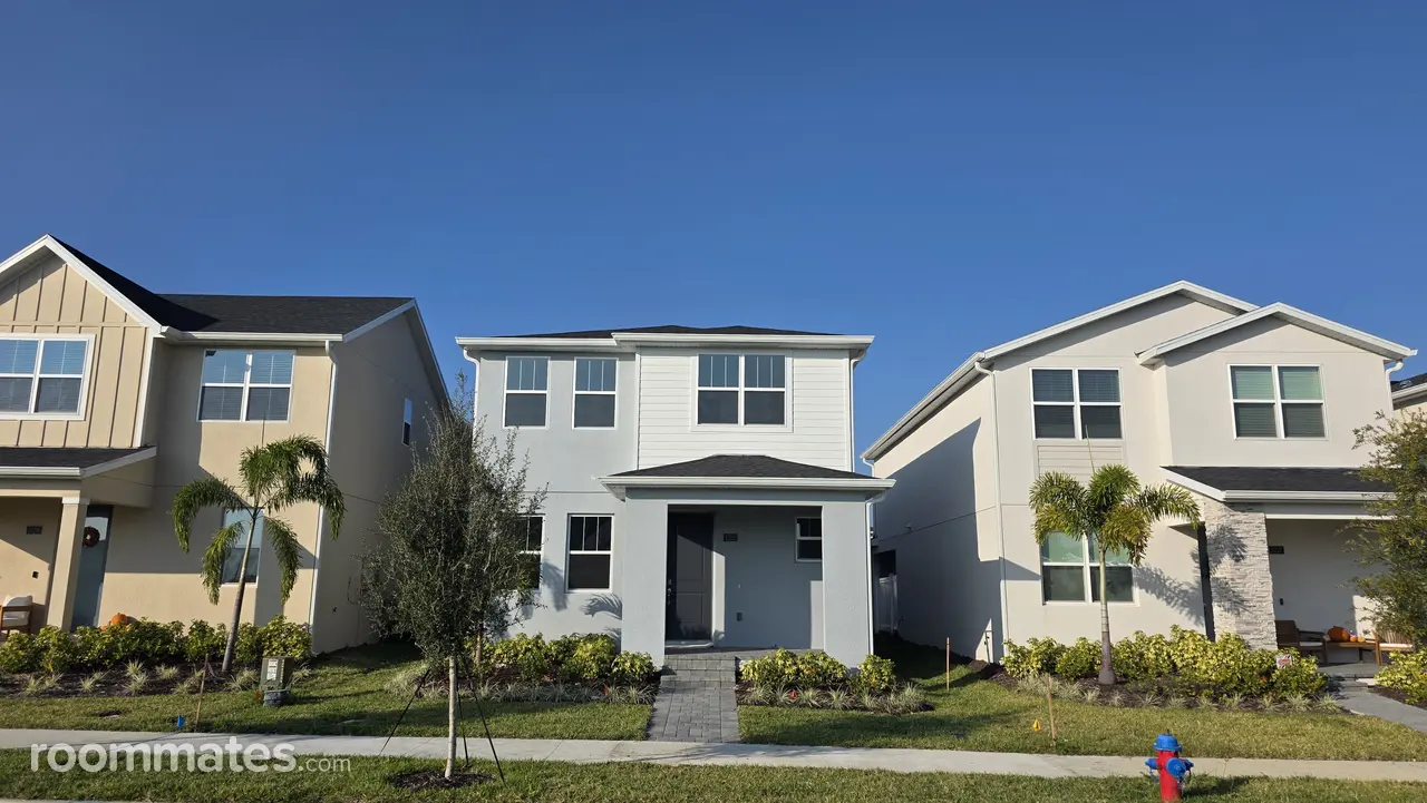 Profile photo 1 of 13