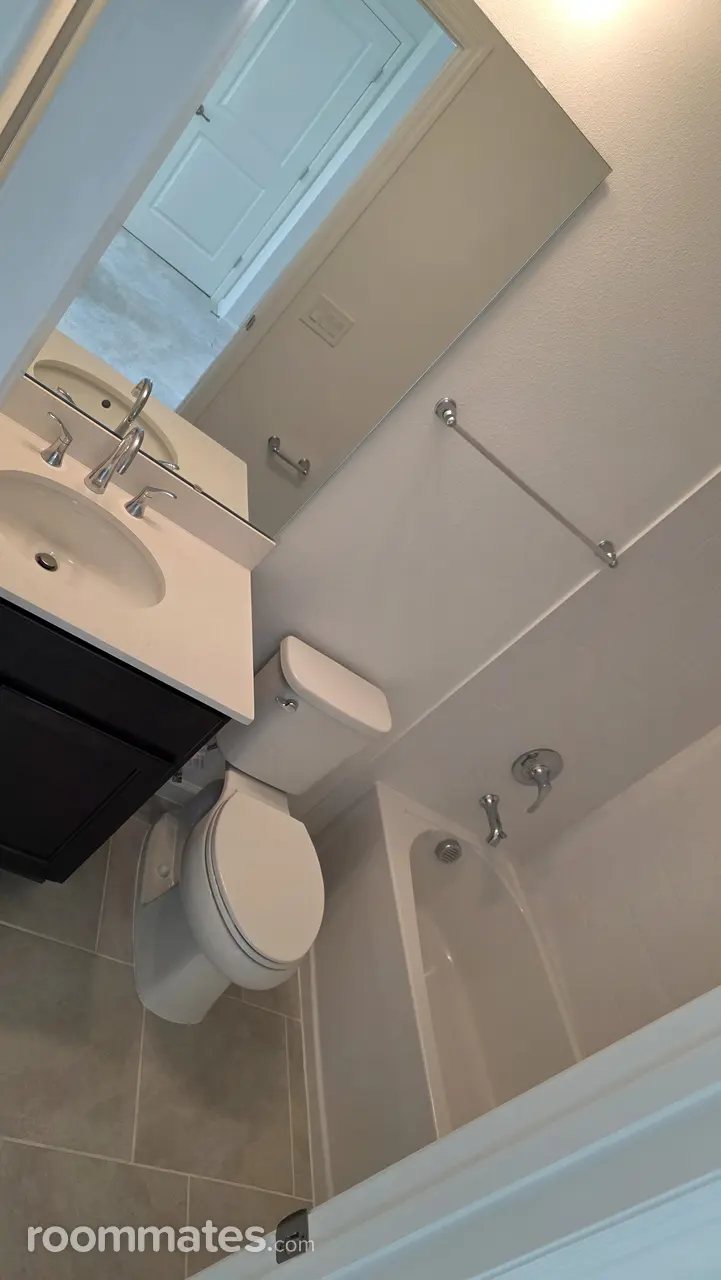 Profile photo 10 of 13