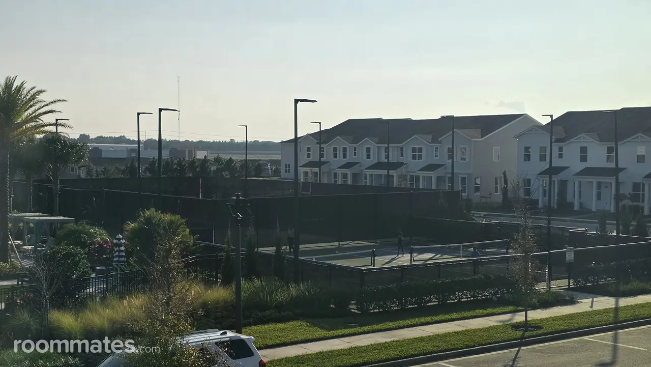 Profile photo 4 of 13