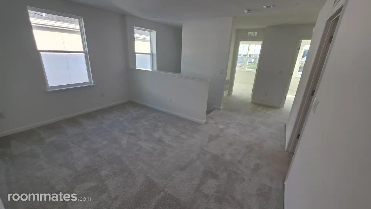 Profile photo 7 of 13