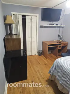 Room for rent in Leasburg, US $900, house