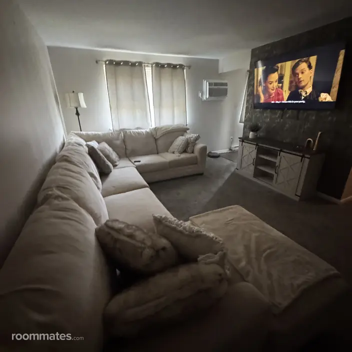 Room for rent in Croydon PA $1000, apartment