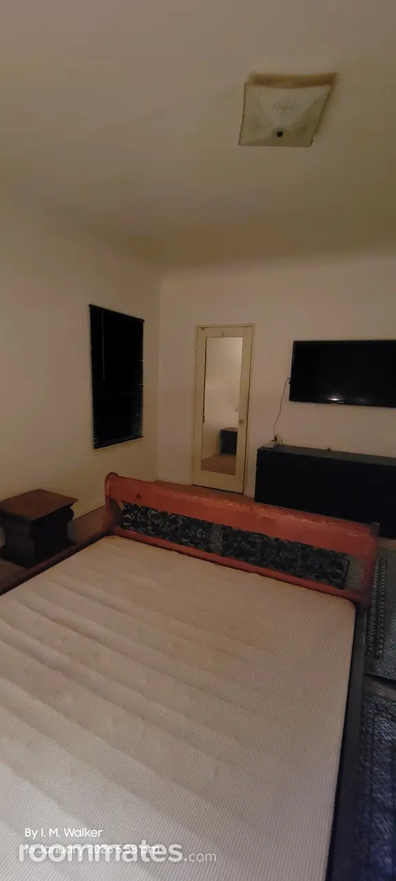 Profile photo 2 of 11