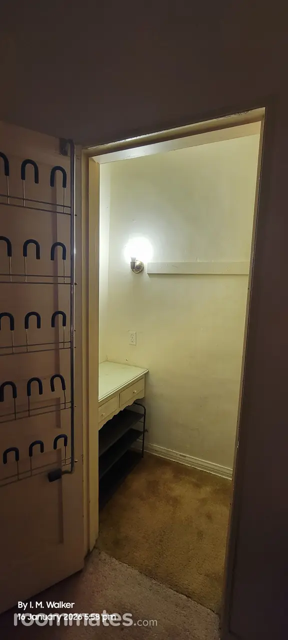 Profile photo 4 of 11