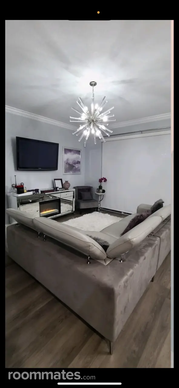 Profile photo 8 of 12