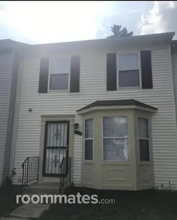 Room for rent in District Heights MD $800, townhouse
