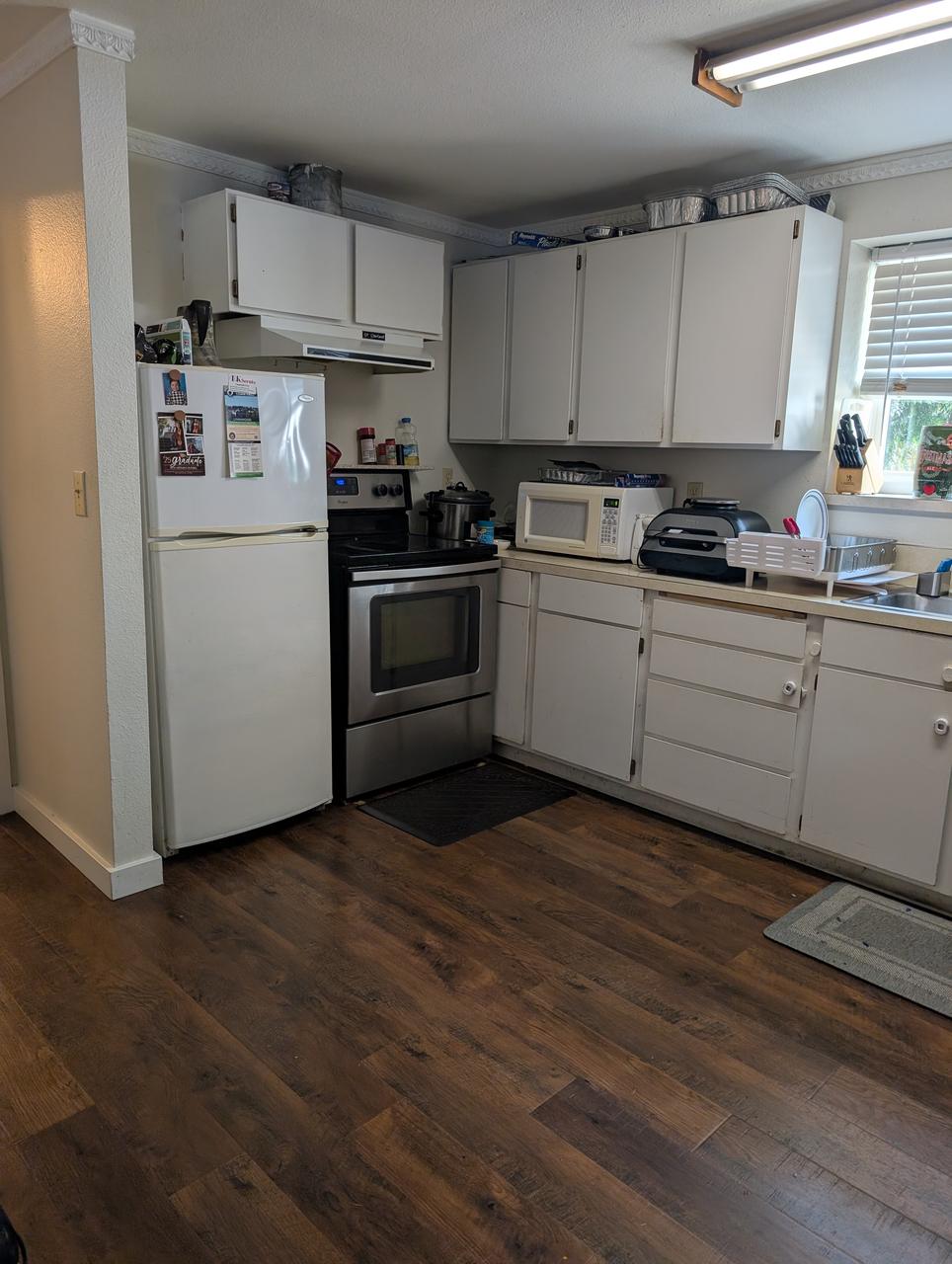 Profile photo 3 of 9