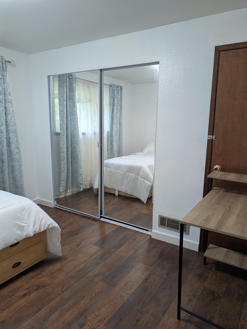 Profile photo 1 of 9