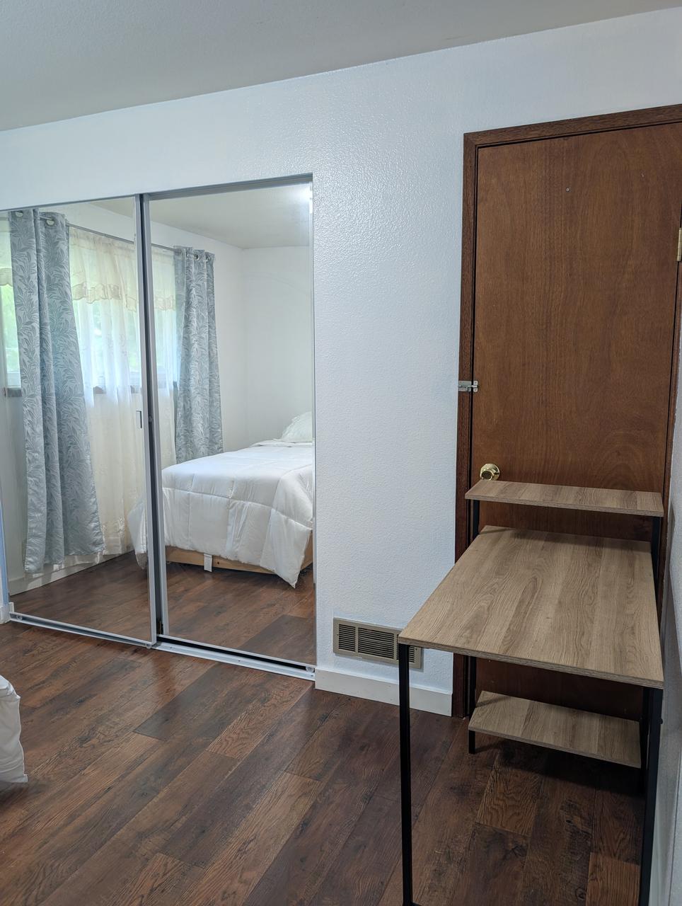 Profile photo 5 of 9