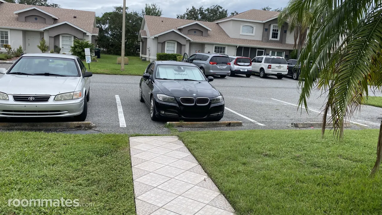 Profile photo 9 of 16