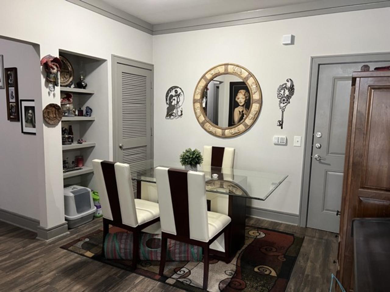 Profile photo 8 of 11