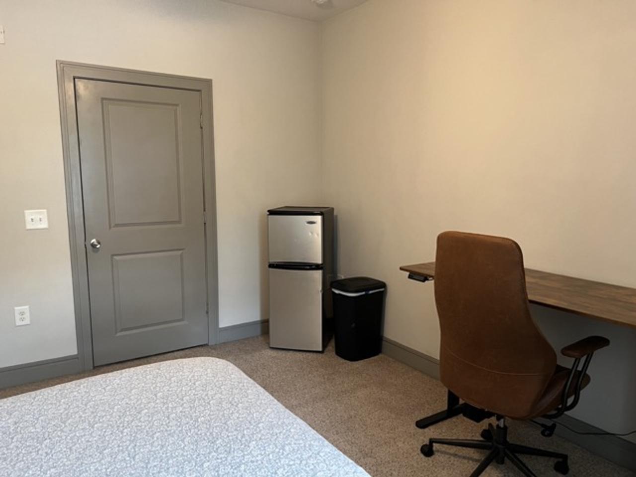 Profile photo 3 of 11