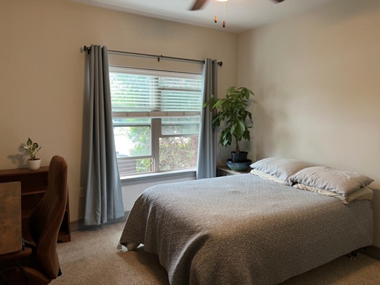 Profile photo 2 of 11