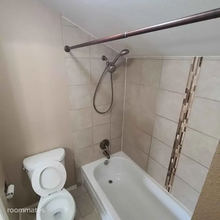 Room for rent in Aurora, CO $900, house