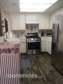 Room for rent in Henderson, NV $900, house