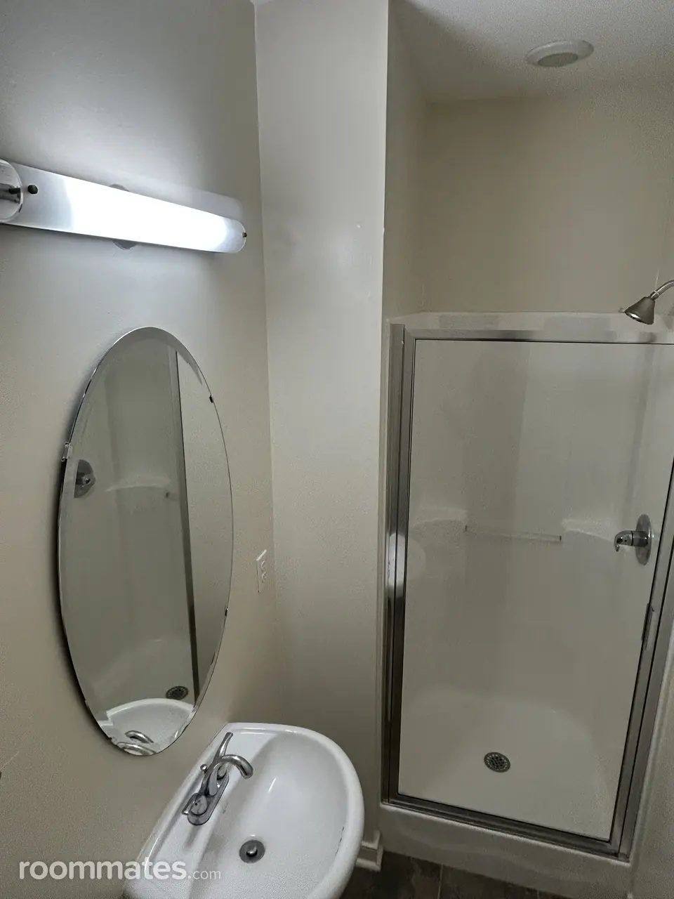 Profile photo 4 of 10