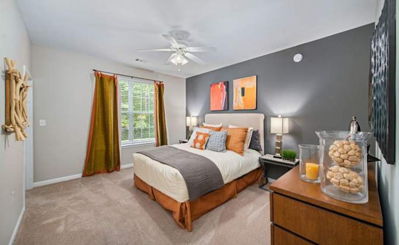 Profile photo 3 of 11