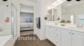 Room for rent in Menifee CA $1600, house