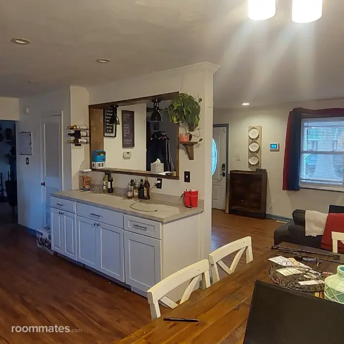 Room for rent in Virginia Beach, VA $800, house