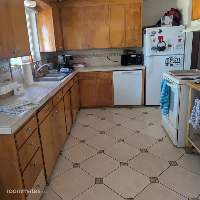 Room for rent in Auburn, WA $900, house