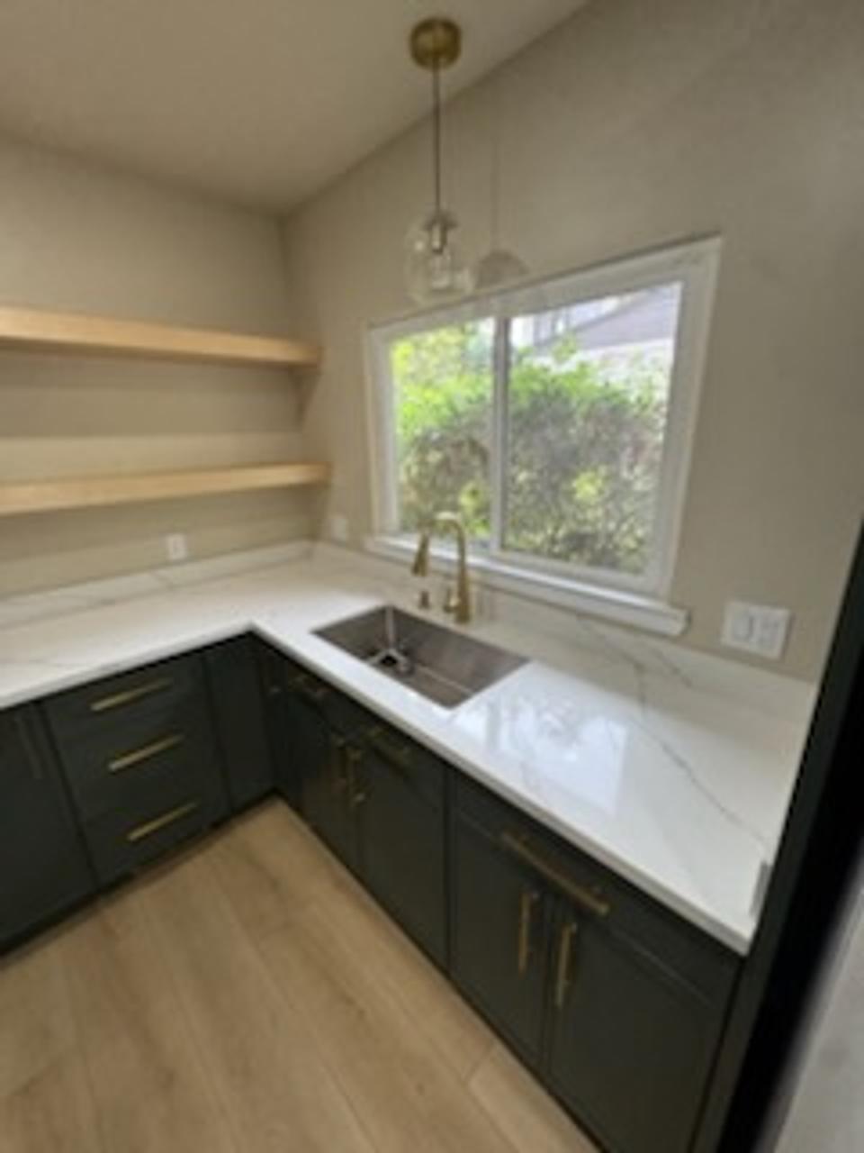 Profile photo 6 of 11