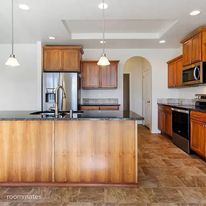 Room for rent in Spokane WA $825, house