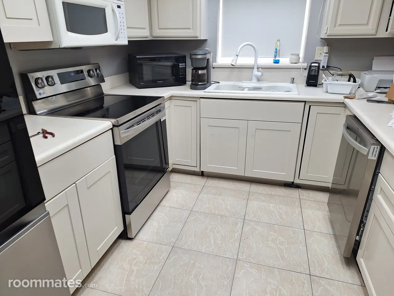 Profile photo 3 of 14