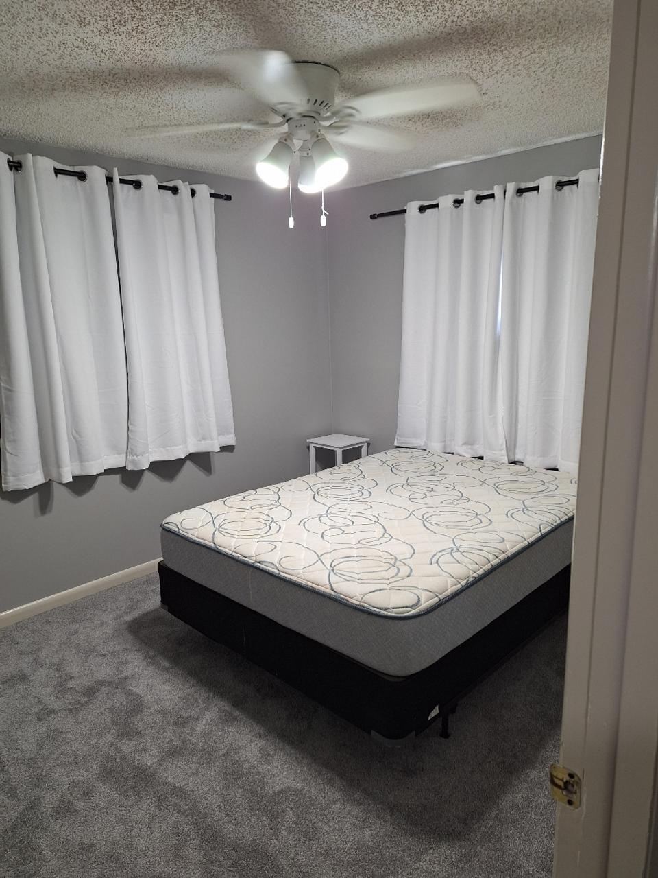 Profile photo 11 of 14